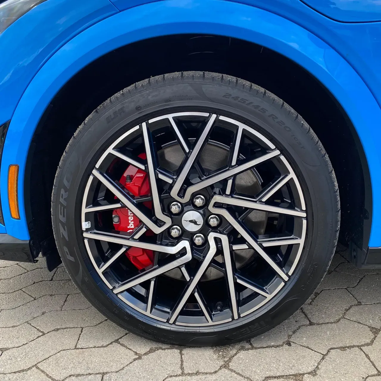 Ford Mustang Mach-e - Imagem 12