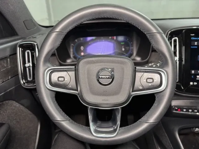 Volvo C40 Recharge - Imagem 11