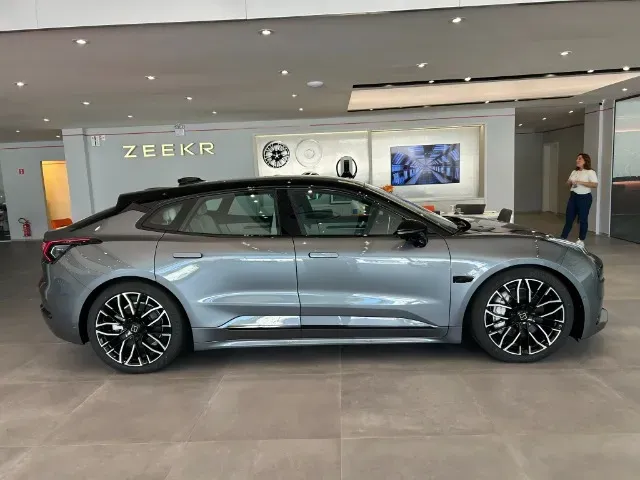 Zeekr 001 - Imagem 13