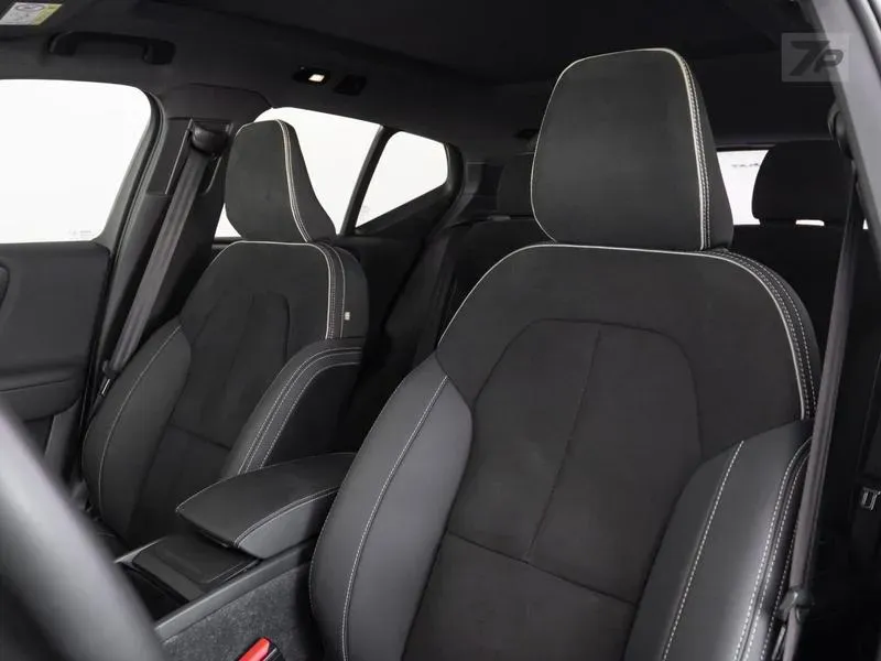 Volvo XC40 - Imagem 8