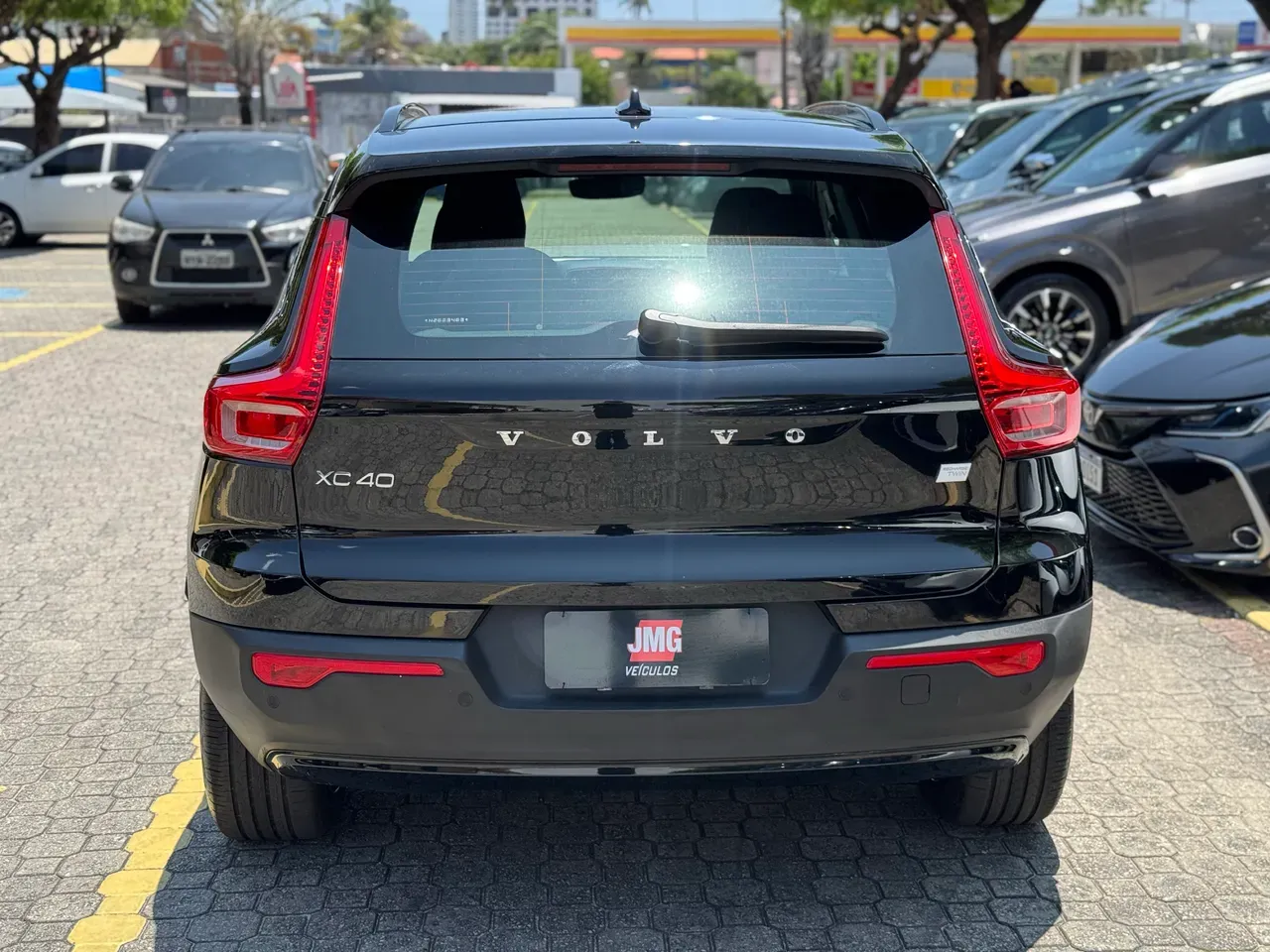 Volvo XC40 Recharge - Imagem 5