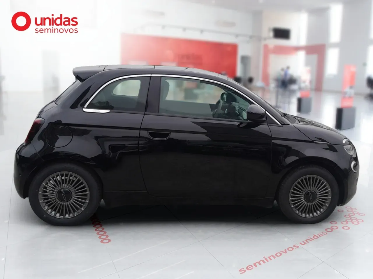 Fiat 500e - Imagem 8