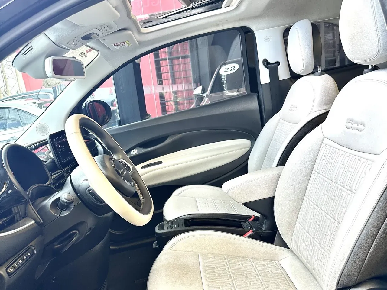 Fiat 500e - Imagem 8