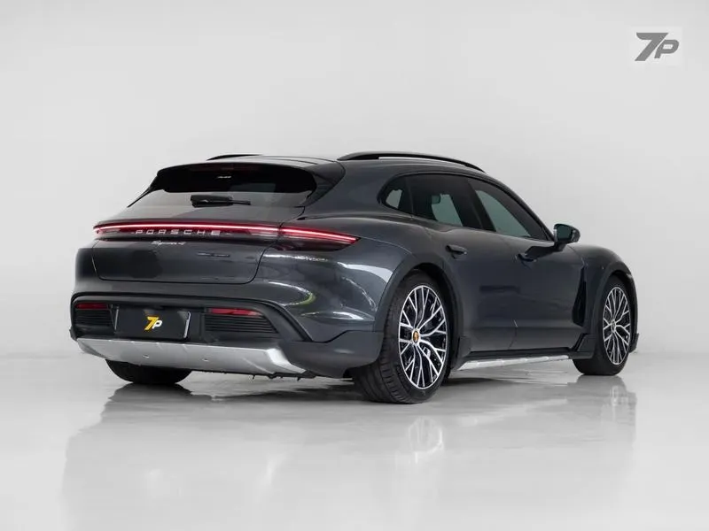 Porsche Taycan - Imagem 18