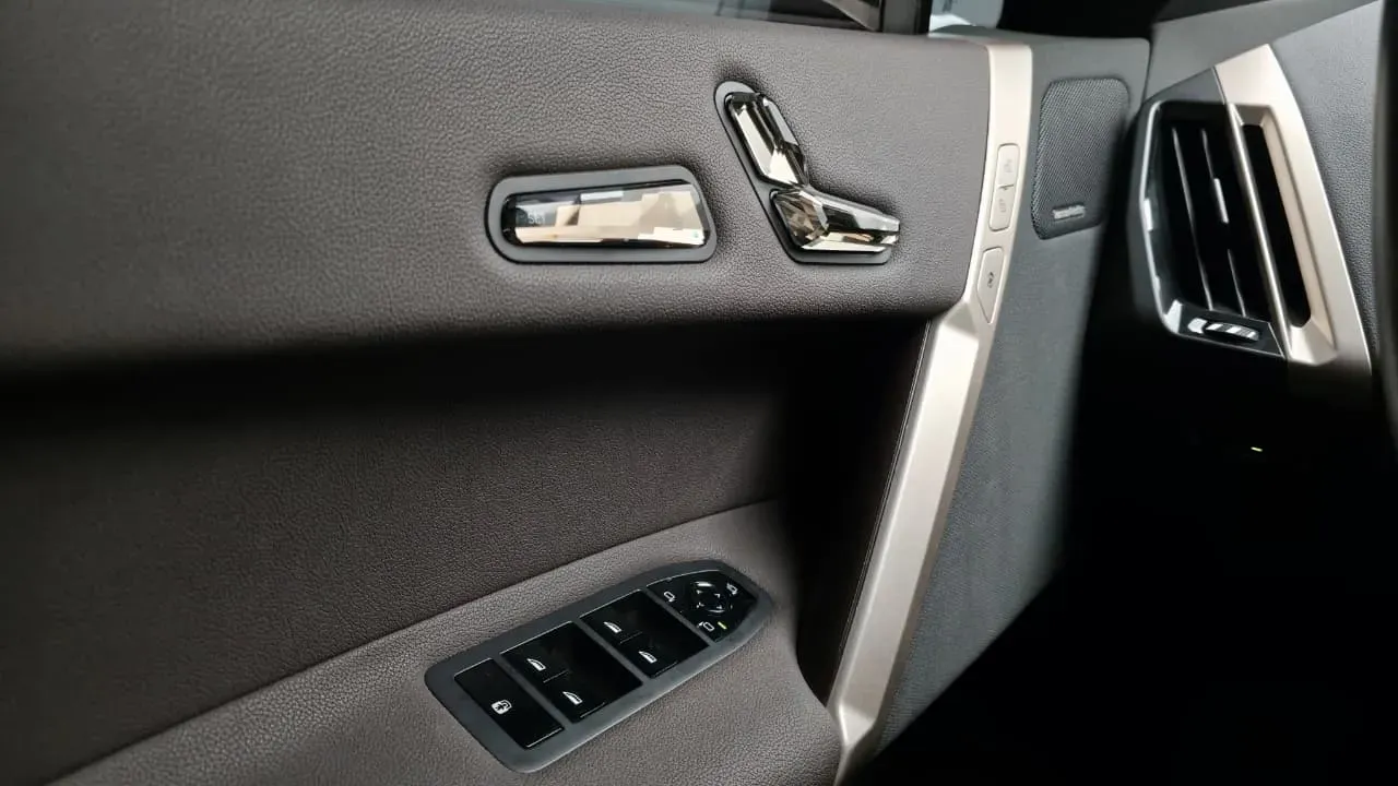 BMW Ix - Imagem 14