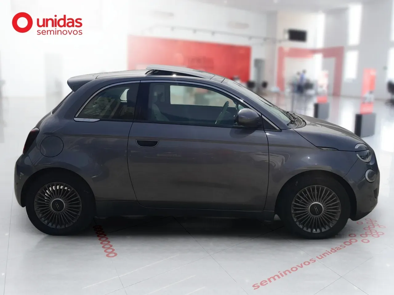 Fiat 500e - Imagem 8