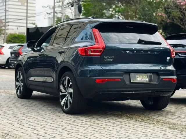 Volvo XC40 Recharge - Imagem 7