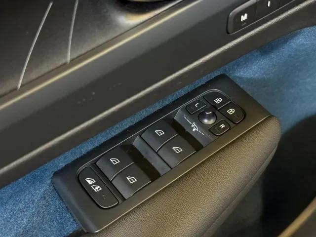 Volvo XC40 Recharge - Imagem 19