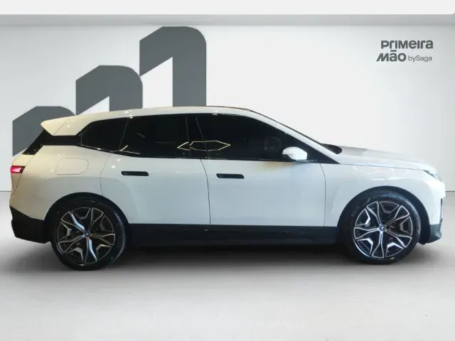 BMW Ix - Imagem 3