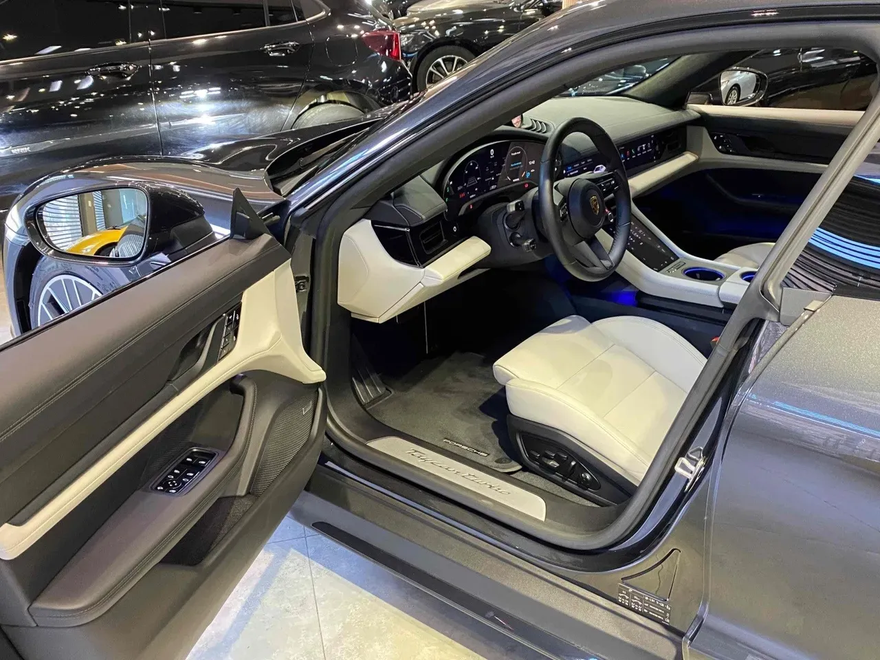 Porsche Taycan - Imagem 9