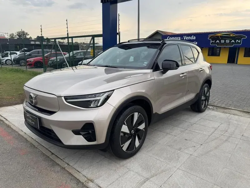 Volvo XC40 Recharge - Imagem 3
