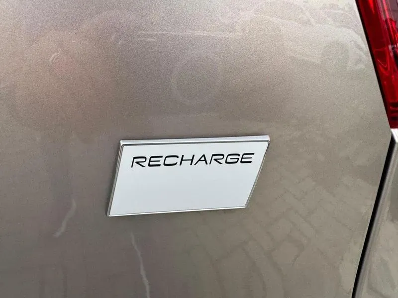 Volvo XC40 Recharge - Imagem 18
