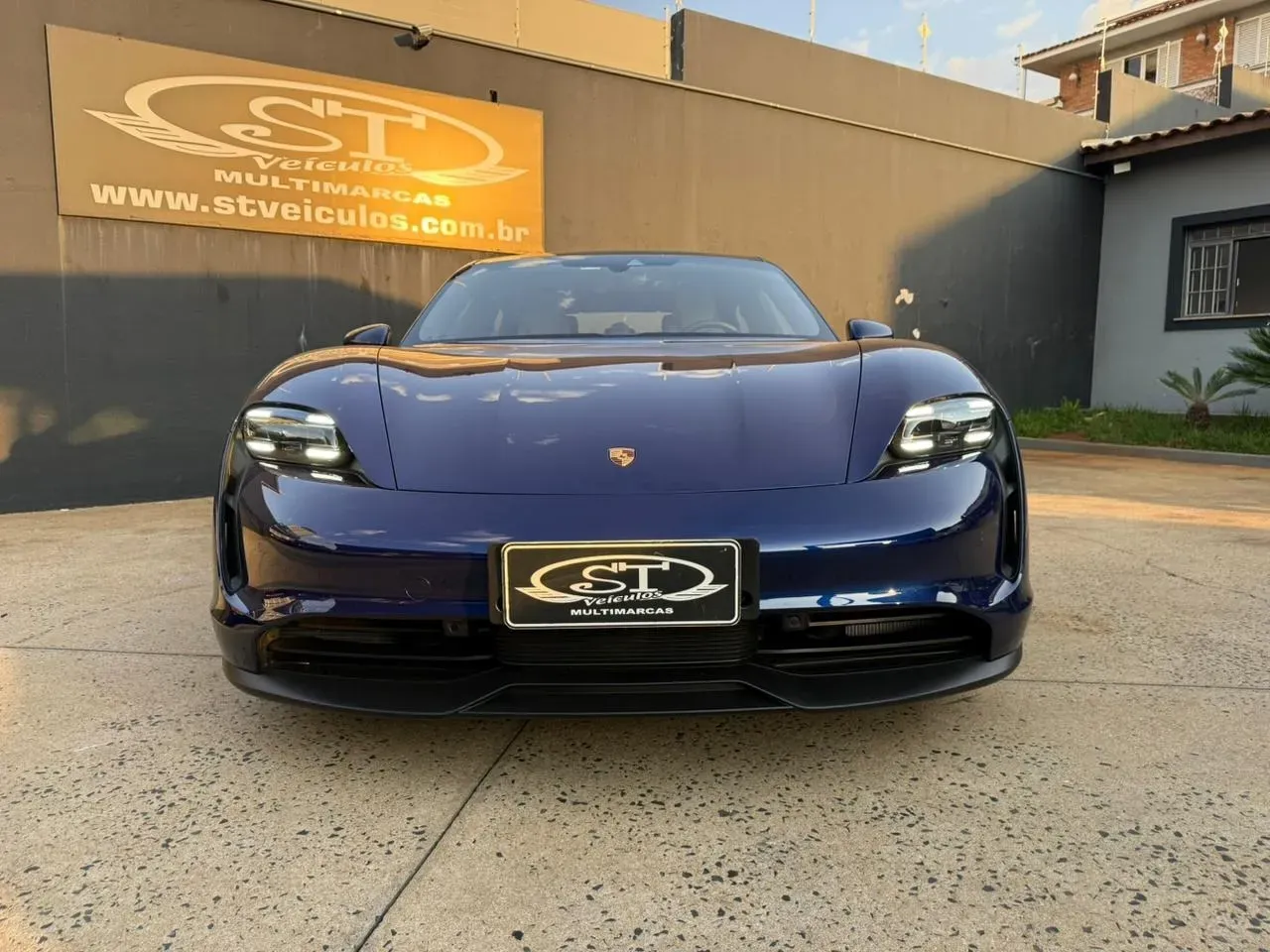 Porsche Taycan - Imagem 2