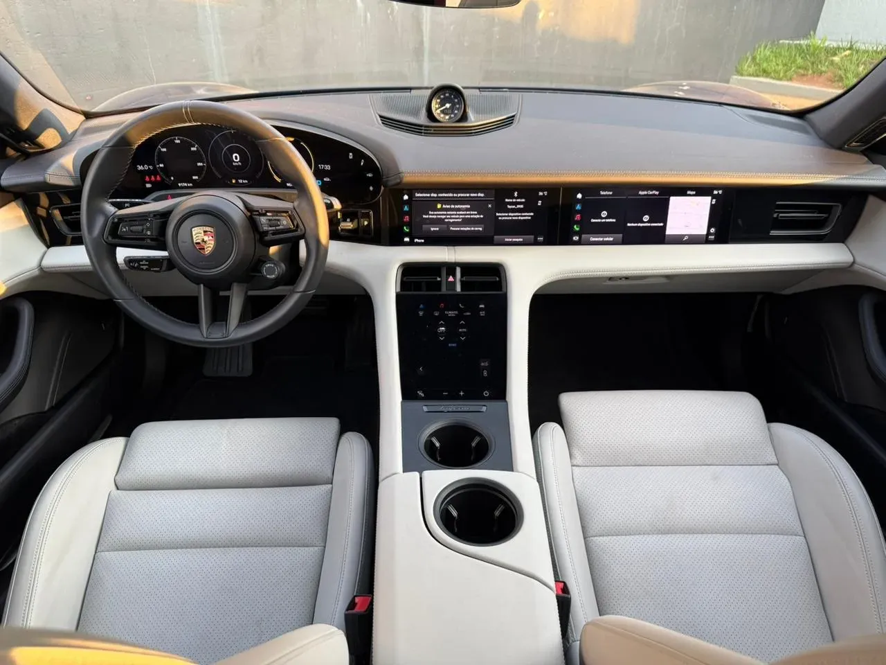 Porsche Taycan - Imagem 15