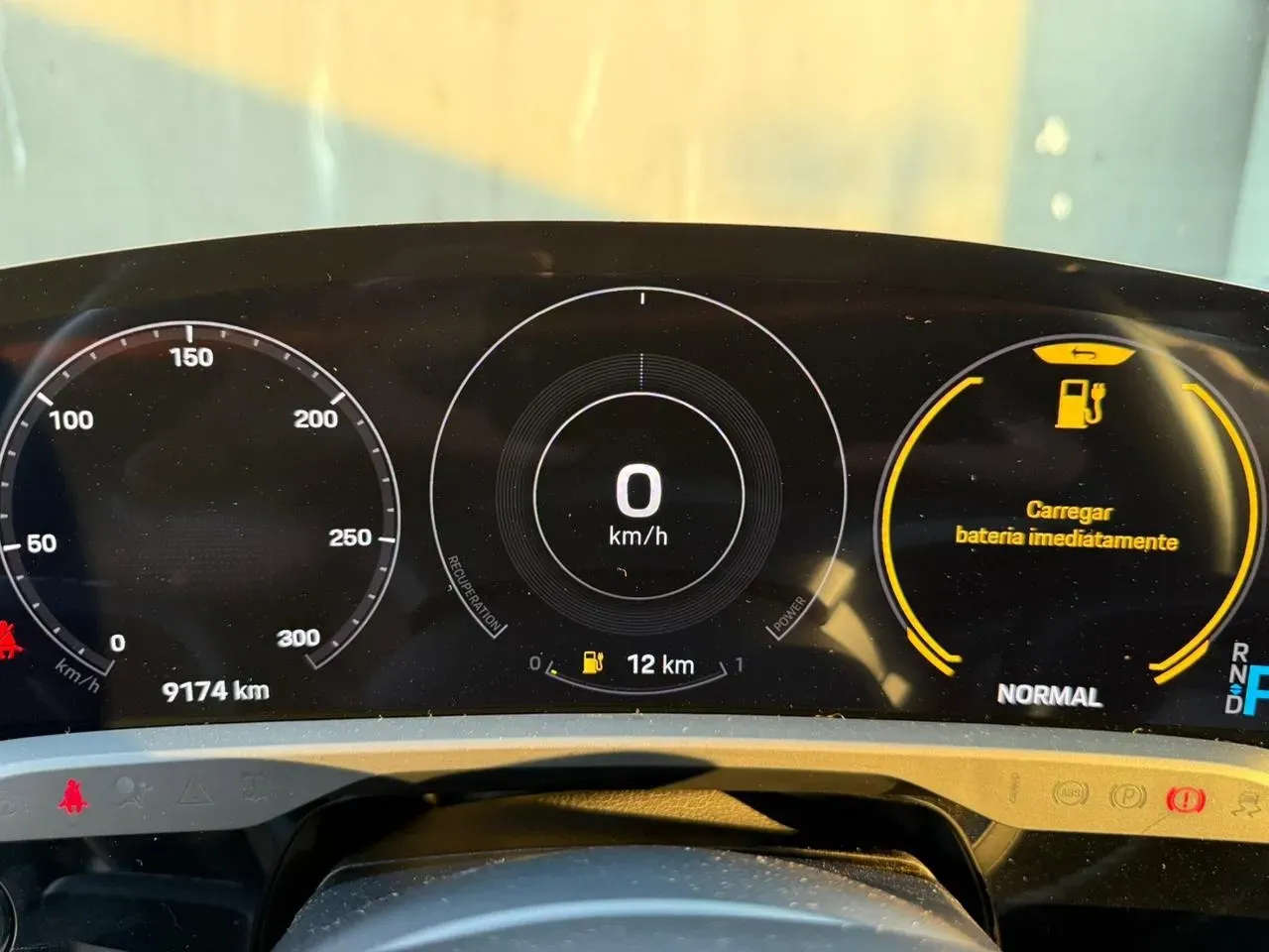 Porsche Taycan - Imagem 19