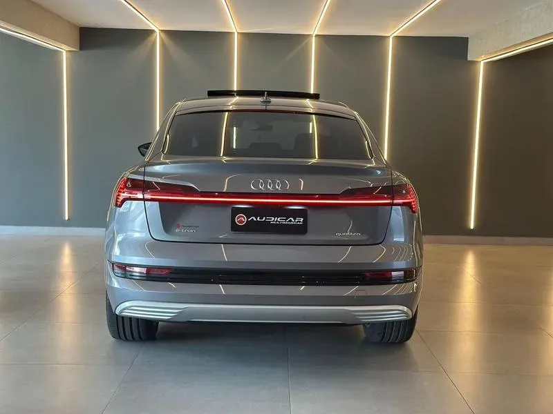 Audi E-tron Sportback - Imagem 3