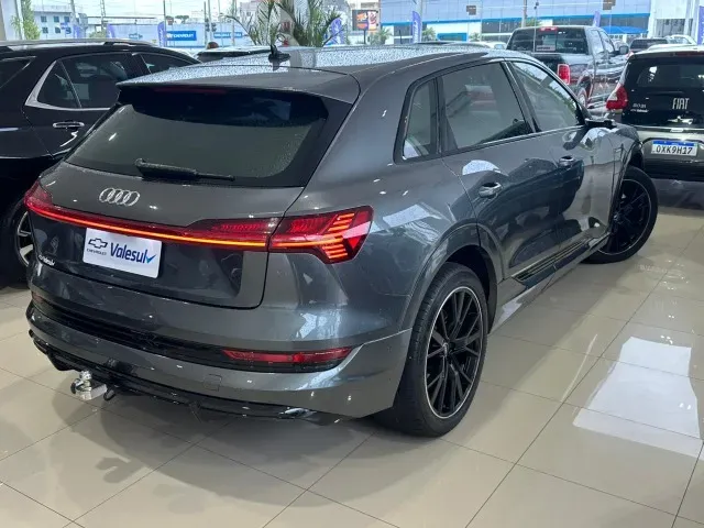 Audi E-tron - Imagem 2