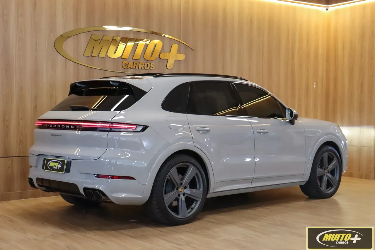 Porsche Cayenne E-hybrid - Imagem 4