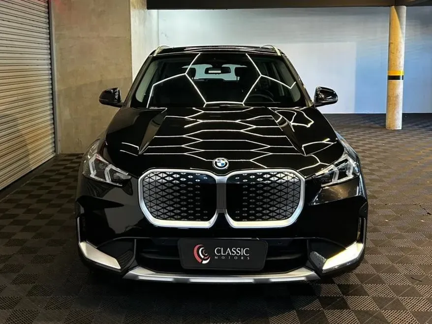 BMW IX1 - Imagem 2