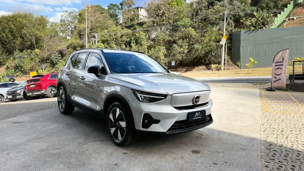 Volvo XC40 Recharge - Imagem 4
