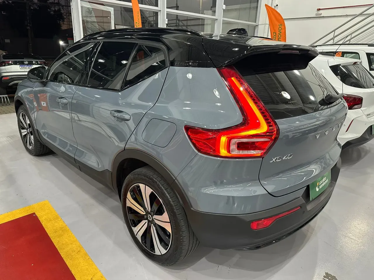 Volvo XC40 Recharge - Imagem 6