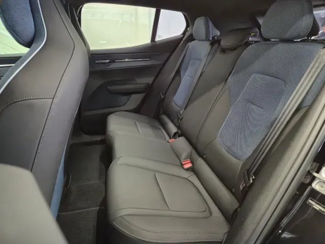 Volvo EX30 - Imagem 18