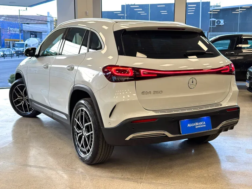 Mercedes Eqa 250 - Imagem 7