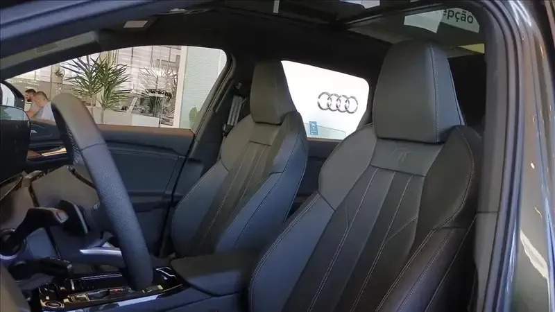 Audi Q6 E-tron - Imagem 12