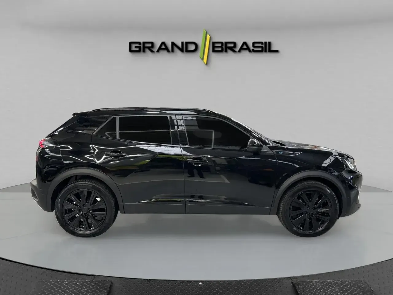 Peugeot E-208 - Imagem 2