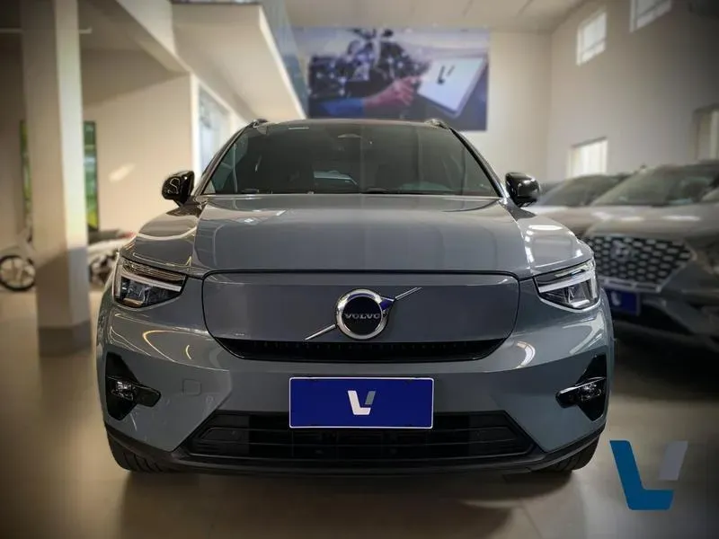 Volvo XC40 Recharge - Imagem 2