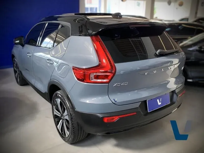 Volvo XC40 Recharge - Imagem 6