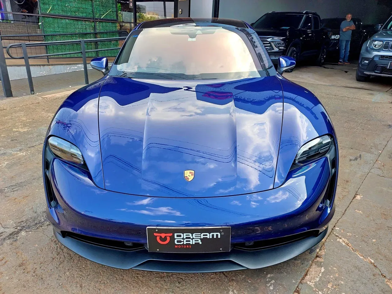 Porsche Taycan - Imagem 2