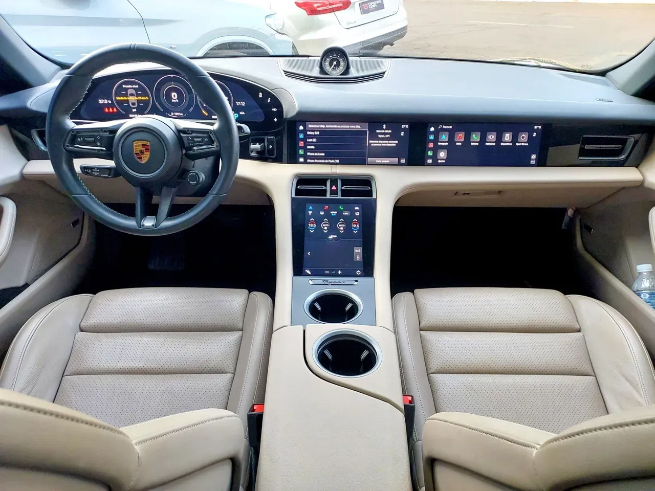 Porsche Taycan - Imagem 7