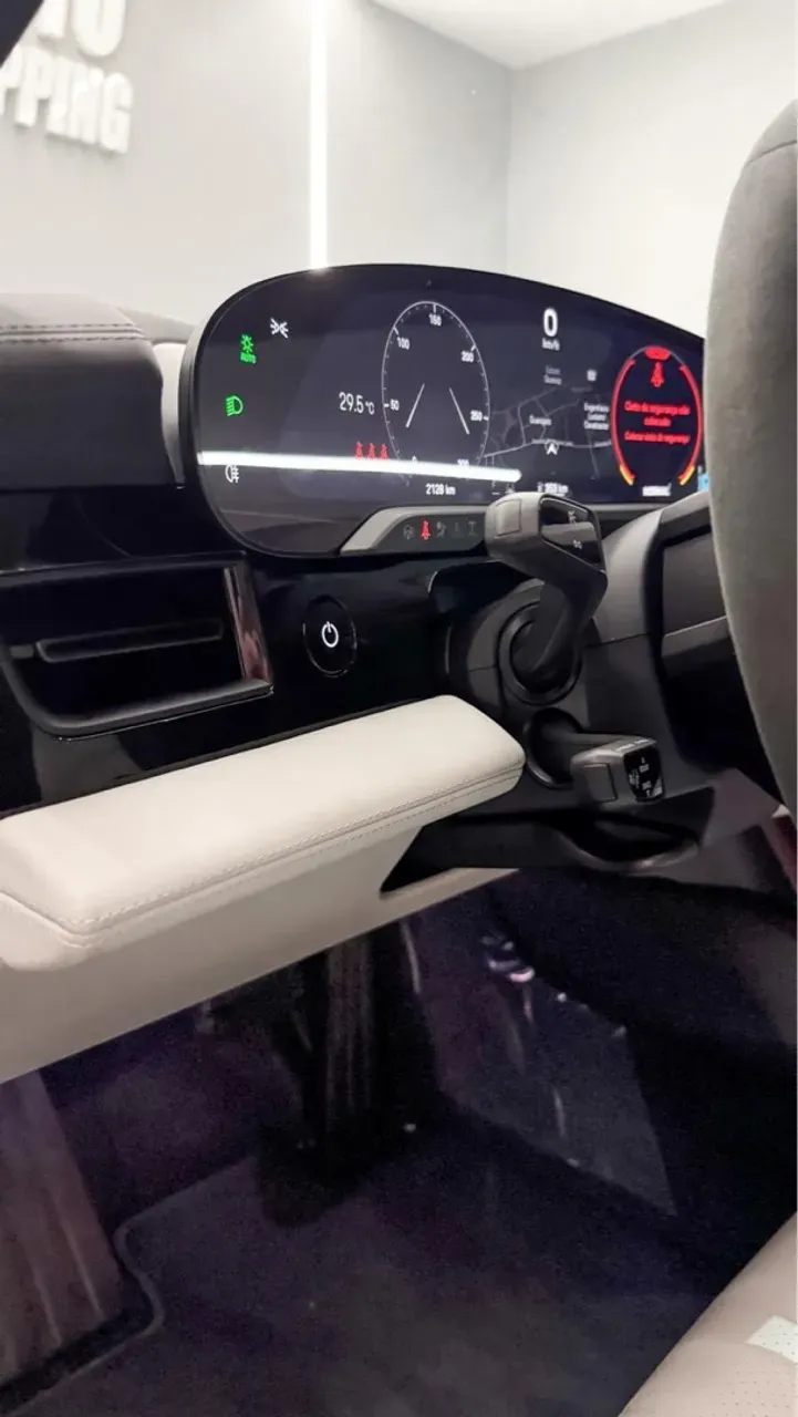 Porsche Taycan - Imagem 15