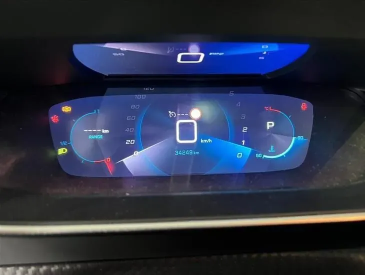 Peugeot E-208 - Imagem 15