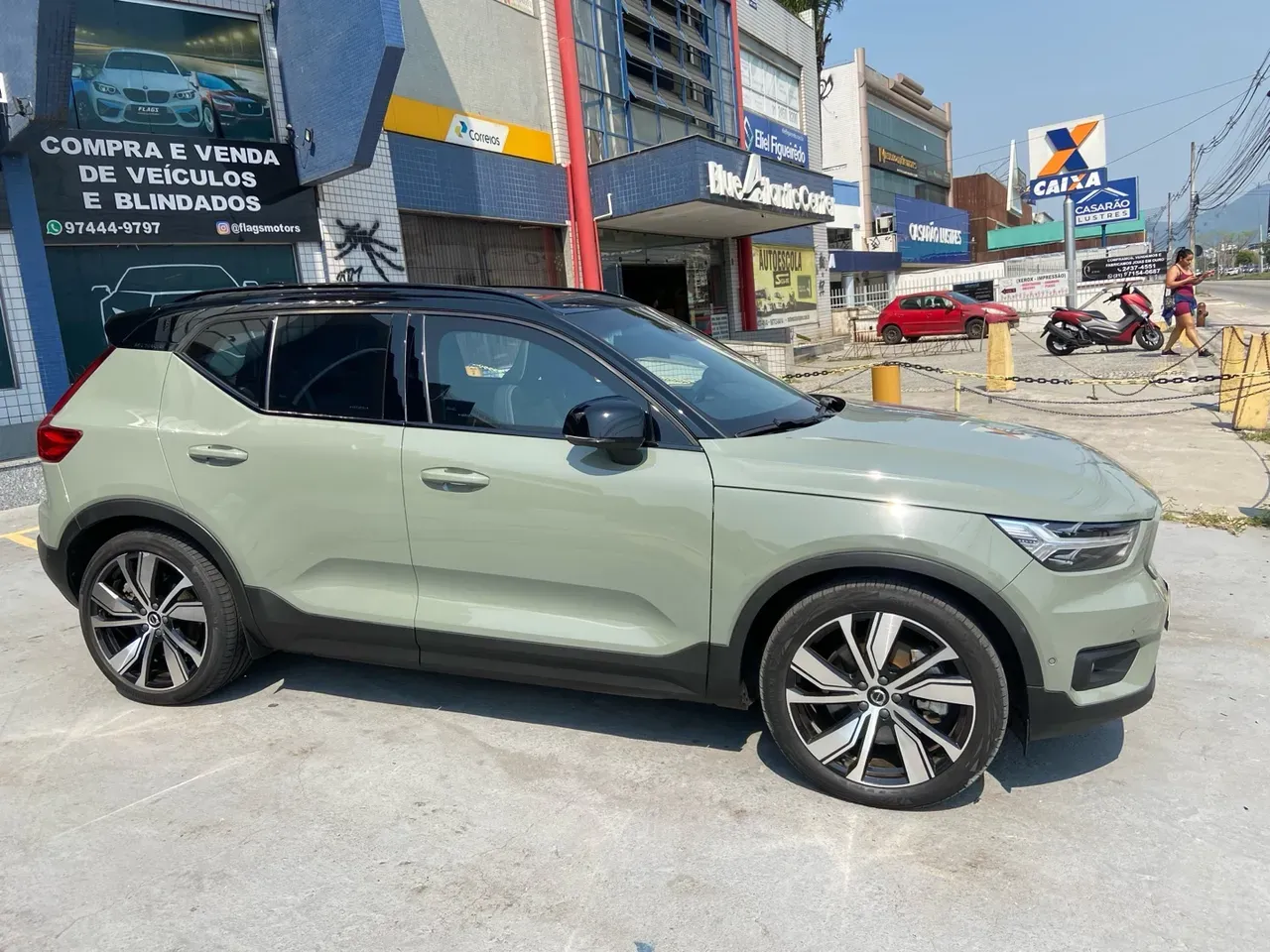 Volvo XC40 Recharge - Imagem 2