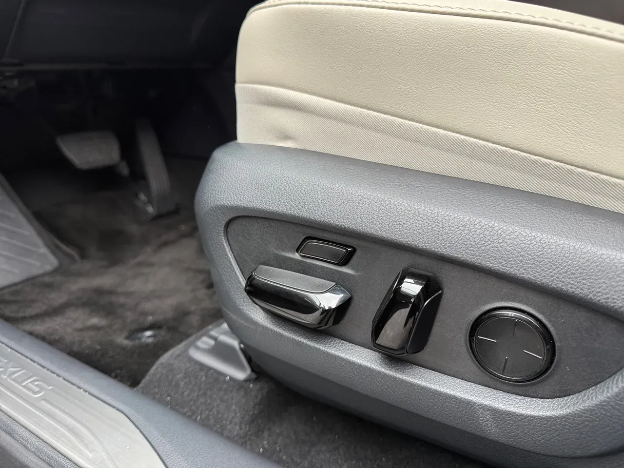 Lexus Nx 450h+ Plug-in Hybrid - Imagem 19