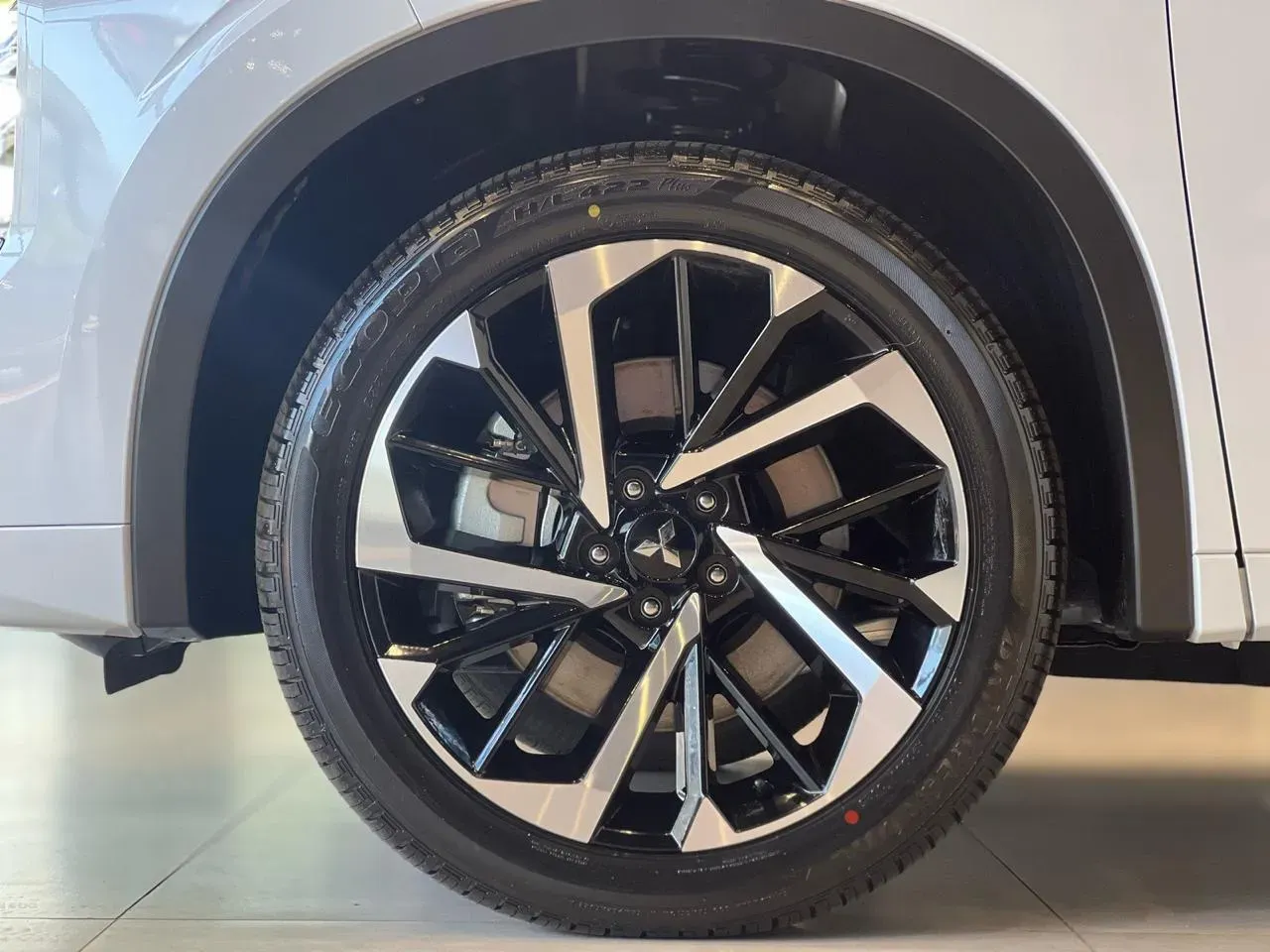 Mitsubishi Outlander Plug-in Hybrid - Imagem 6