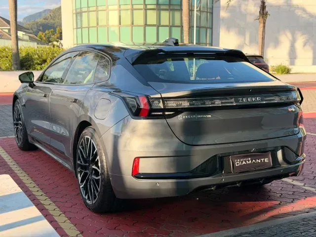 Zeekr 001 - Imagem 12