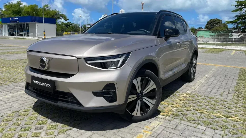 Volvo XC40 Recharge - Imagem 3