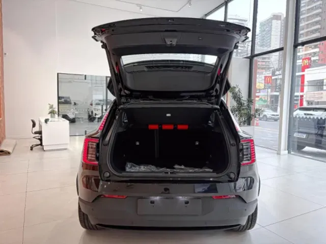 Volvo EX30 - Imagem 6