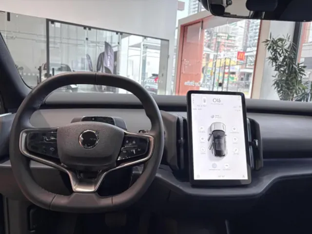 Volvo EX30 - Imagem 7