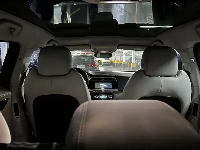 Jaguar I-pace - Imagem 12