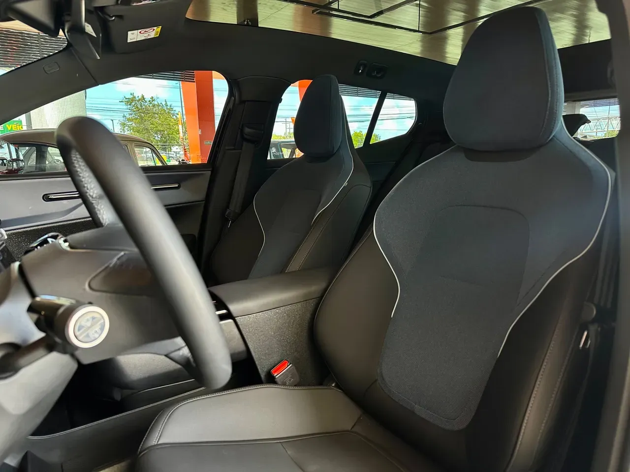 Volvo EX30 - Imagem 8