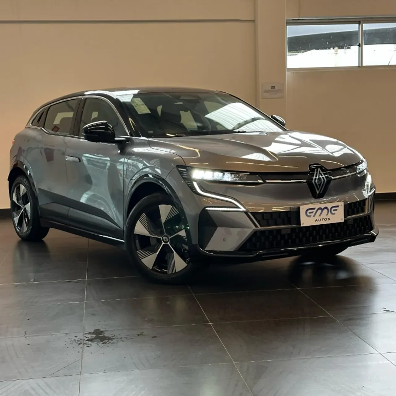 Renault Megane E-tech Electric - Imagem 3
