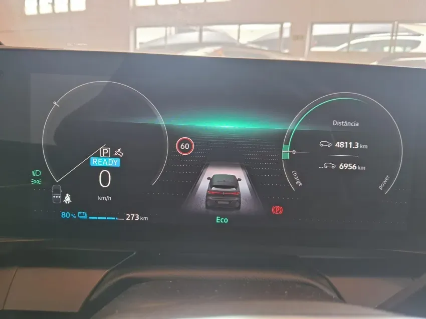 Renault Megane E-tech Electric - Imagem 14