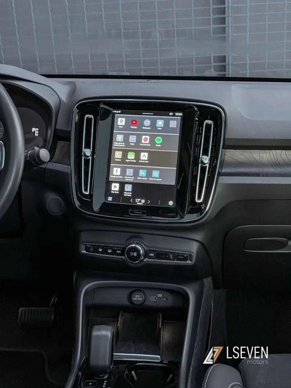 Volvo C40 Recharge - Imagem 7