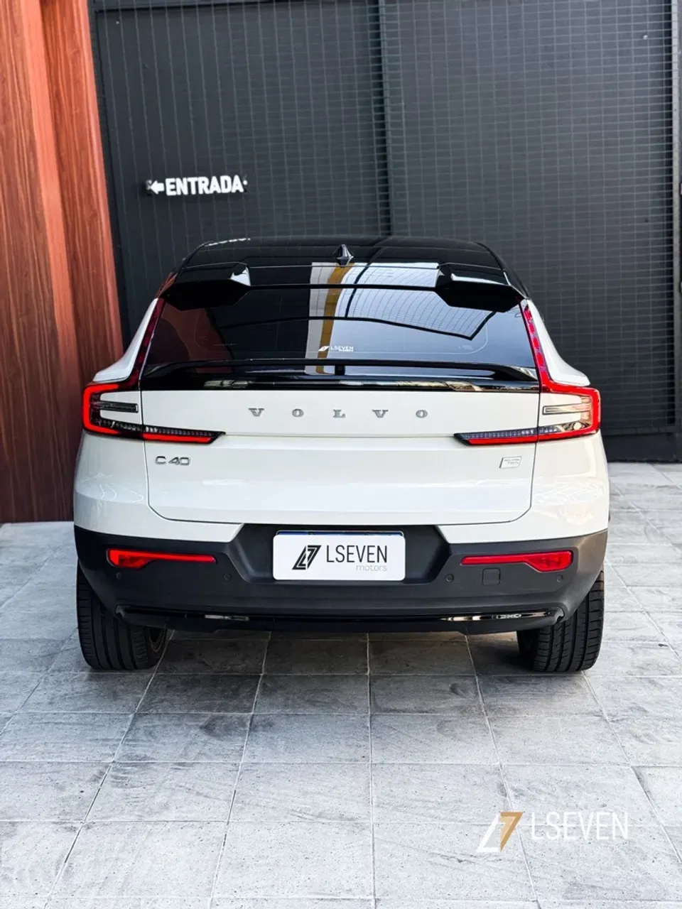 Volvo C40 Recharge - Imagem 20