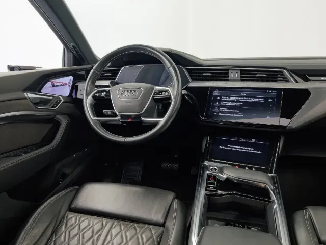 Audi E-tron - Imagem 15