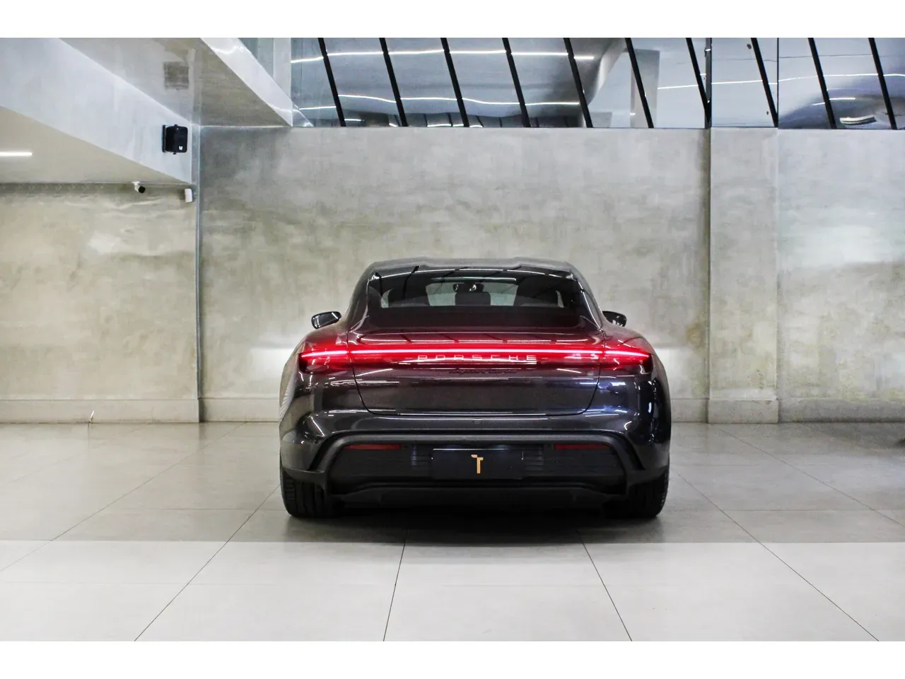 Porsche Taycan - Imagem 6